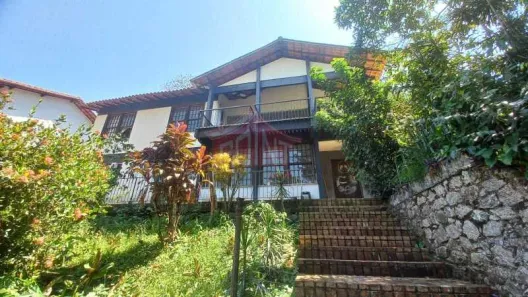 Casa com 4 Quartos à venda, 280m² no Mata Paca, Niterói