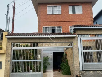 Sobrado com 3 Quartos à venda, 189m² no Parque Alves de Lima, São Paulo