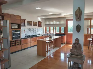 Sobrado com 5 Quartos à venda, 262m² no Jardim de Alah, Taubaté