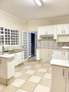 Casa com 3 Quartos para alugar, 120m² no Jardim Cavallari, Marília
