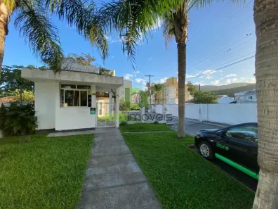 Apartamento com 2 Quartos para alugar, 60m² no Sertão do Maruim, São José
