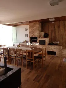 Casa com 3 Quartos para alugar, 238m² no Jardim Inconfidência, Uberlândia