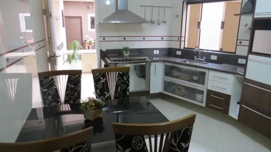 Sobrado com 3 Quartos à venda, 170m² no Parque Jaçatuba, Santo André