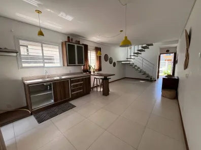Casa com 3 Quartos à venda, 127m² no Campeche, Florianópolis