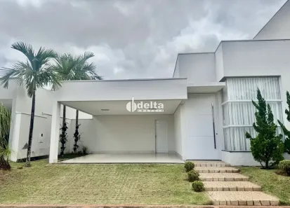 Casa de Condomínio com 3 Quartos para alugar, 230m² no Gávea, Uberlândia