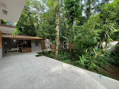 Casa de Condomínio com 3 Quartos à venda, 220m² no Bairro de Camburi, São Sebastião