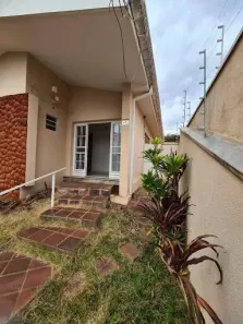 Casa com 3 Quartos à venda, 275m² no Vila Olímpica, Uberaba