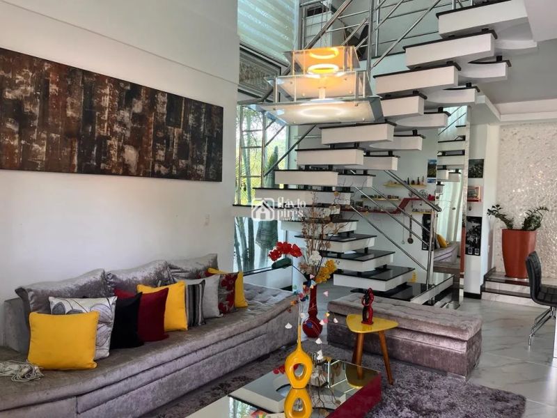 Casa em condomínio com 3 quartos — Centro, Belo Horizonte