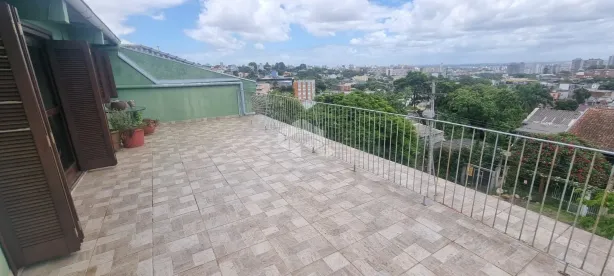 Casa com 3 Quartos à venda, 280m² no Vila Jardim, Porto Alegre