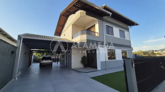 Casa com 3 Quartos à venda, 360m² no Fortaleza, Blumenau