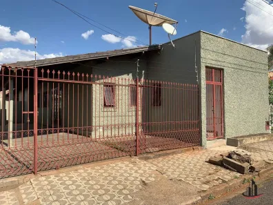 Casa com 4 Quartos à venda, 250m² no Olinda, Uberaba