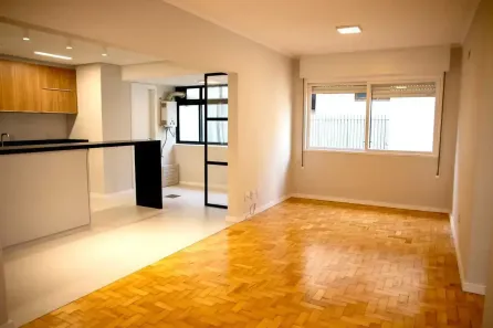 Apartamento com 2 Quartos à venda, 77m² no Mont Serrat, Porto Alegre