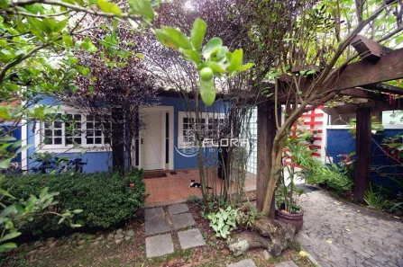 Casa de Condomínio com 6 Quartos à venda, 300m² no Badu, Niterói