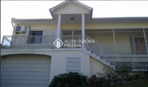 Casa com 3 Quartos à venda, 510m² no Três Figueiras, Porto Alegre