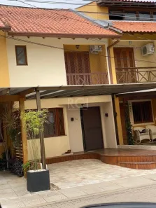 Sobrado com 3 Quartos à venda, 191m² no Hípica, Porto Alegre