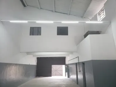 Galpão/Depósito/Armazém para alugar, 250m² no Vila Endres, Guarulhos