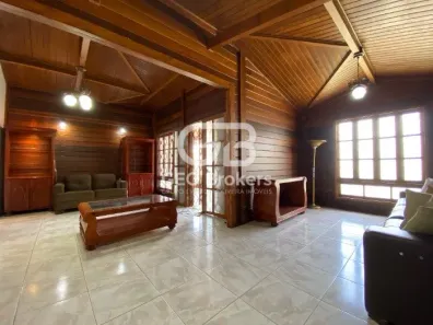 Sobrado com 3 Quartos à venda, 150m² no Cidade Jardim, Jacareí