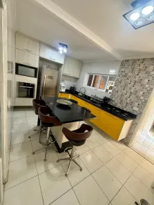 Casa com 2 Quartos para alugar, 200m² no Água Fria, São Paulo