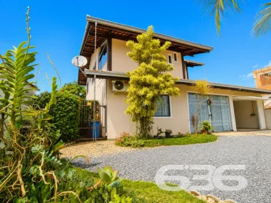 Sobrado com 4 Quartos à venda, 189m² no Costeira, Balneário Barra do Sul