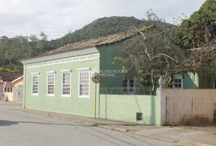 Casa com 3 Quartos à venda, 225m² no Sambaqui, Florianópolis