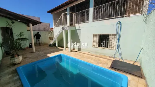 Casa com 3 Quartos à venda, 170m² no Santa Luzia, Uberlândia