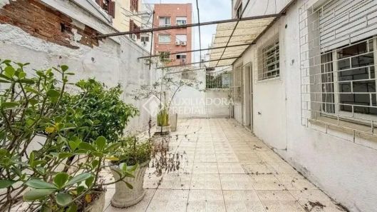 Apartamento com 2 Quartos à venda, 77m² no Independência, Porto Alegre