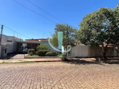 Casa com 3 Quartos à venda, 659m² no Centro, Araraquara