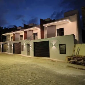 Casa com 3 Quartos à venda, 192m² no América, Joinville