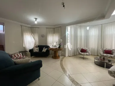 Casa com 4 Quartos à venda, 374m² no Parque Residencial Alcântara, Londrina