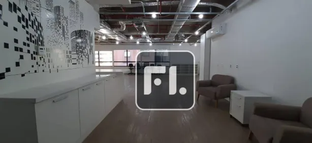 Sala Comercial para alugar, 200m² no Vila Olímpia, São Paulo