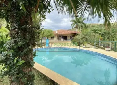 Fazenda/Sítio com 5 Quartos à venda, 200m² no Pedra Bonita, Juiz de Fora