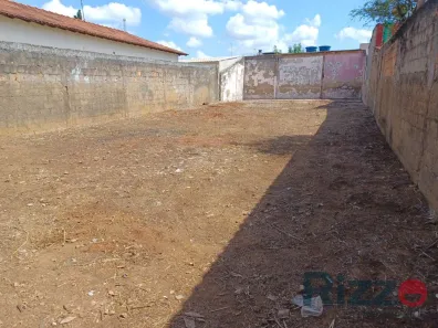 Lote/Terreno à venda, 300m² no Jardim Oriente, Valparaíso de Goiás