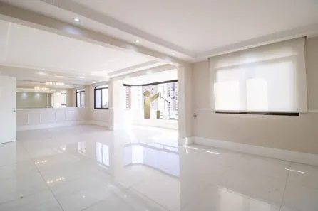 Apartamento com 3 Quartos para venda ou aluguel, 210m² no Moema, São Paulo