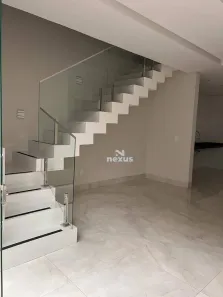 Sobrado com 3 Quartos à venda, 125m² no Grand Ville, Uberlândia