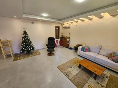 Casa com 5 Quartos para alugar, 180m² no Rio Branco, Canoas