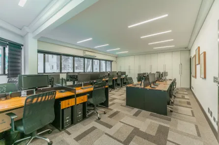 Sala Comercial à venda, 205m² no Centro, Curitiba