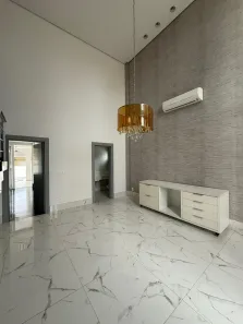 Casa de Condomínio com 4 Quartos para alugar, 404m² no Jardim Itália, Cuiabá