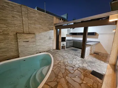 Casa de Condomínio com 3 Quartos à venda, 250m² no Despraiado, Cuiabá