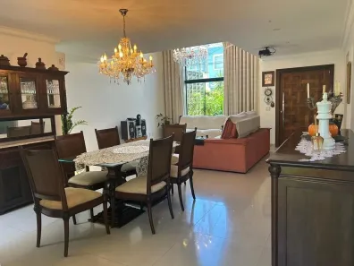 Casa com 4 Quartos à venda, 359m² no Granja dos Cavaleiros, Macaé