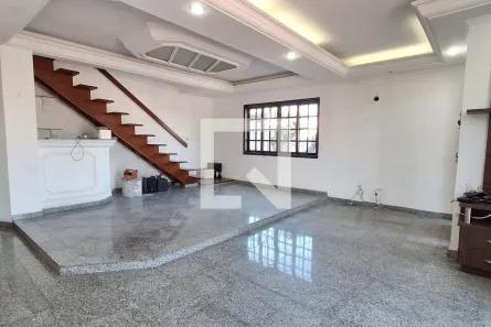 Casa com 4 Quartos à venda, 304m² no Vila Palmares, Santo André