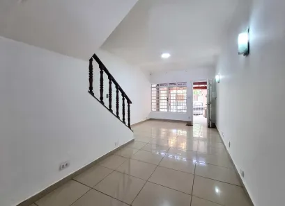 Sobrado com 2 Quartos para alugar, 135m² no Santo Amaro, São Paulo