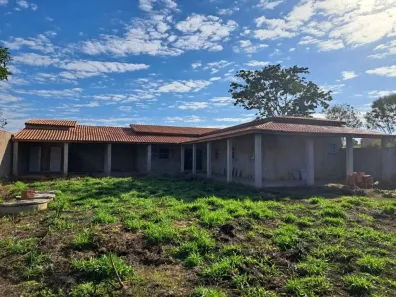 Fazenda/Sítio com 3 Quartos à venda, 100m² no Cambuí, Araçoiaba da Serra