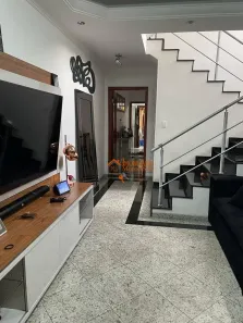 Sobrado com 4 Quartos à venda, 220m² no Vila Galvão, Guarulhos