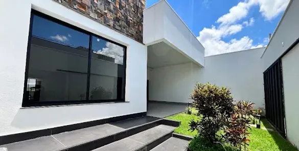 Casa com 3 Quartos à venda, 248m² no Cidade Jardim, Uberlândia