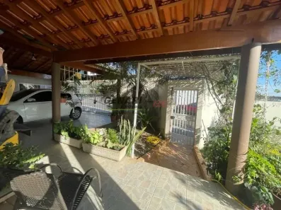 Sobrado com 3 Quartos à venda, 182m² no Jardim Regina, Indaiatuba