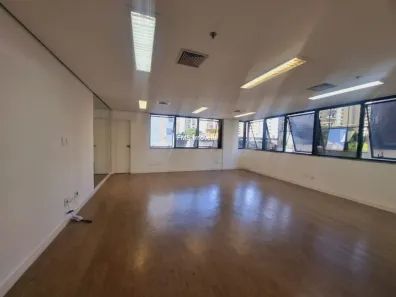 Sala Comercial para alugar, 49m² no Indianópolis, São Paulo