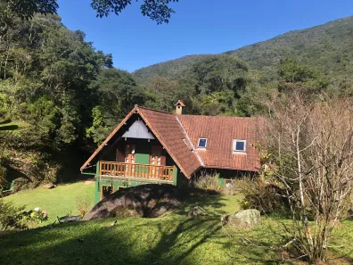 Casa com 4 Quartos à venda, 163m² no Fazenda Inglesa, Petrópolis