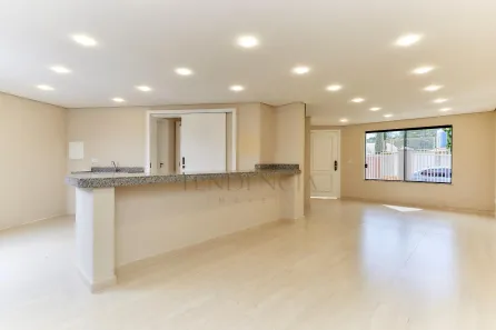 Sobrado com 3 Quartos à venda, 178m² no Centro, Colombo