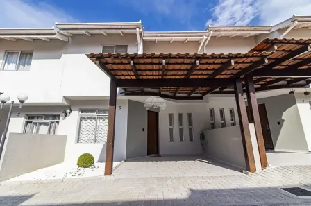 Sobrado com 3 Quartos à venda, 84m² no Boqueirão, Curitiba