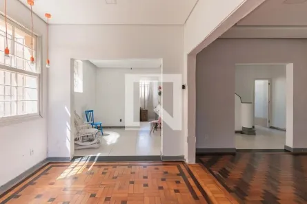 Casa com 1 Quarto à venda, 196m² no Petrópolis, Porto Alegre